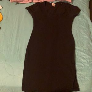 Black short sleeve dress